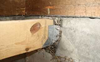 Как закрепить деревянный брусок к кирпичной стене